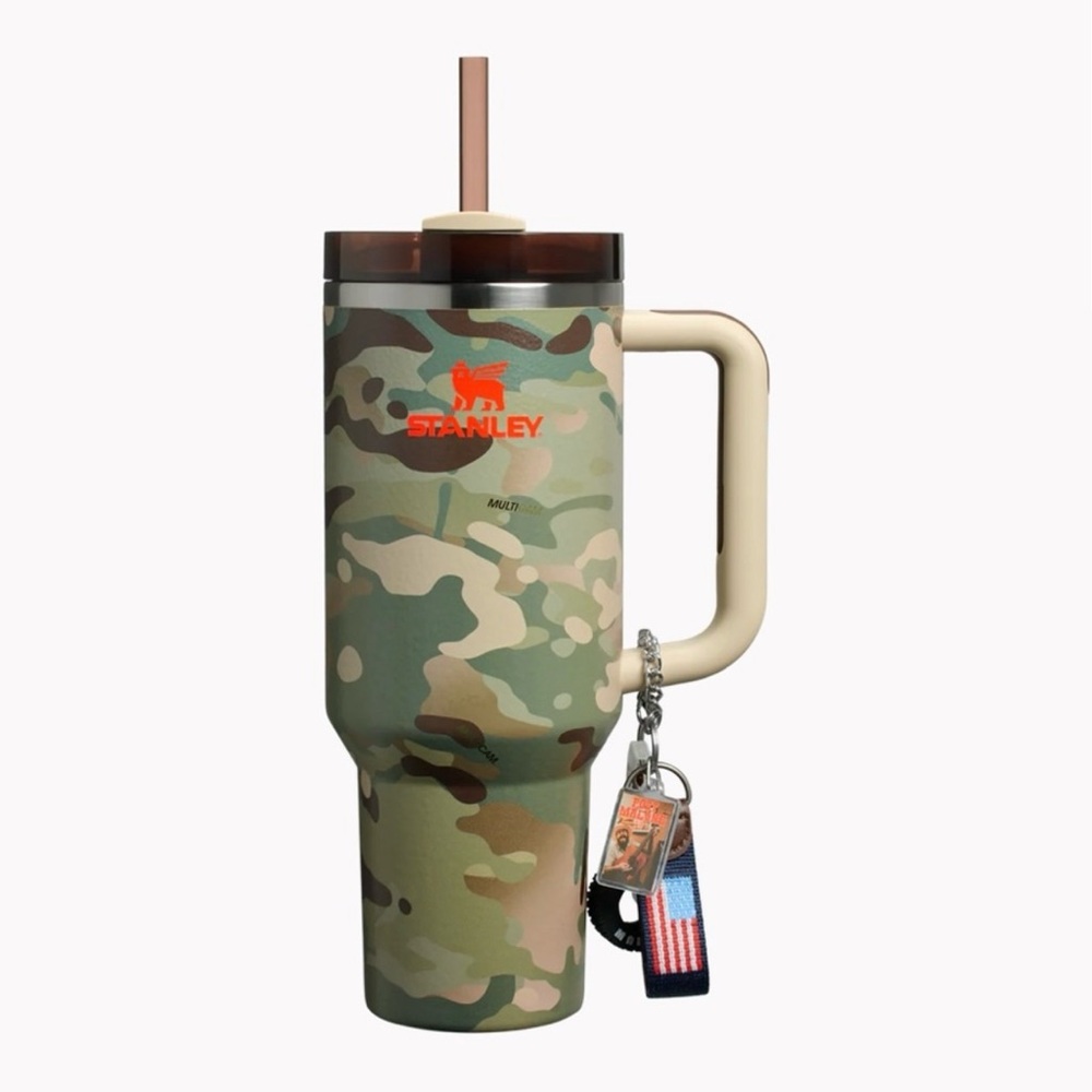 THE POST MALONE X STANLEY QUENCHER® H2.0
FLOWSTATET™ TUMBLER | 40 OZ |